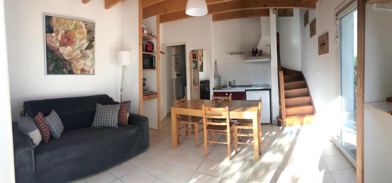 Apartament Mirande Montagne-Saint Emilion Montagne  Zewnętrze zdjęcie
